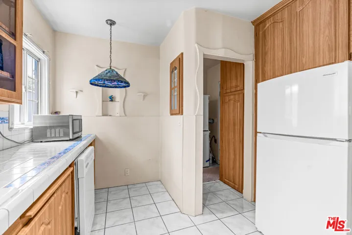 1701 La Fayette Road, Los Angeles, California 90019