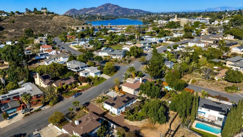 6887 Colorado Ave, La Mesa, California 91942