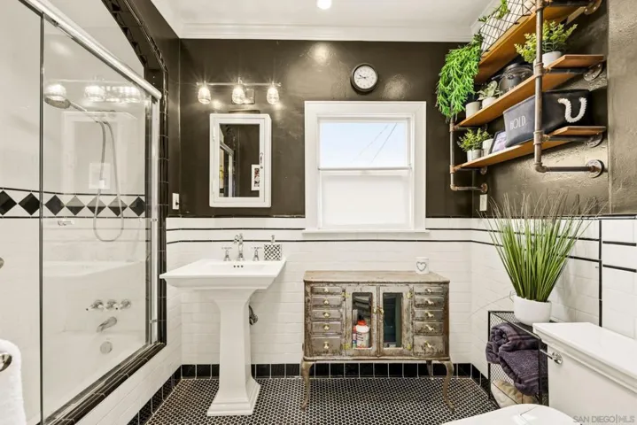 3048 Laurel Street, San Diego, California 92104