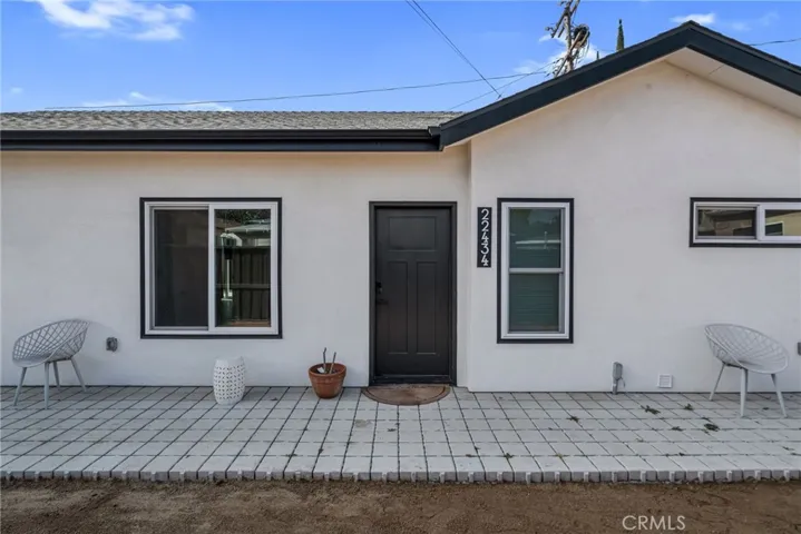 22434 Berdon St, Woodland Hills, California 91367