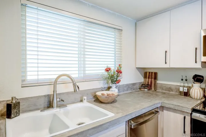 2451 Chicago St 11, San Diego, California 92110