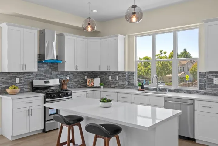 401 San Luis Avenue, Watsonville, California 95076