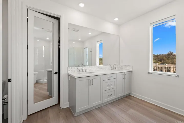 8105 Rose Quartz Circle, San Diego, California 92126