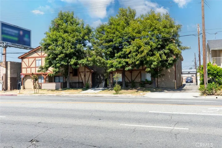 11341 Victory Boulevard, North Hollywood, California 91606