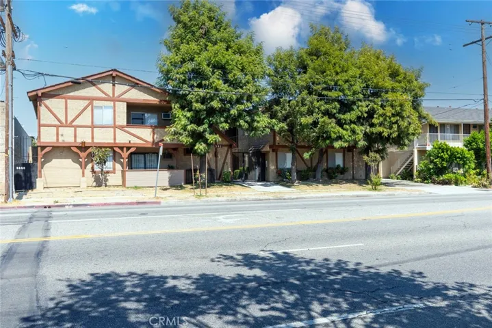 11341 Victory Boulevard, North Hollywood, California 91606