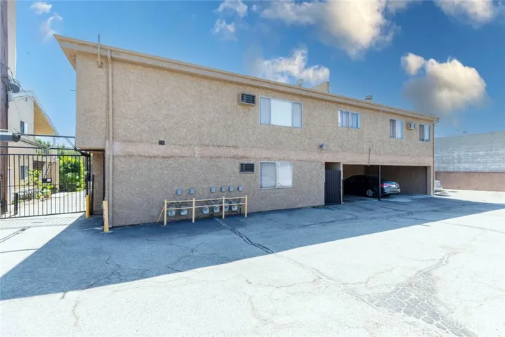 11341 Victory Boulevard, North Hollywood, California 91606