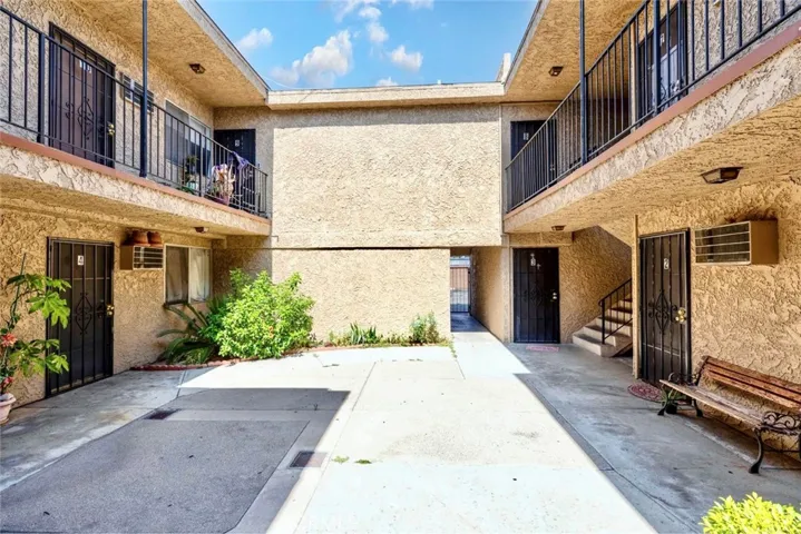 11341 Victory Boulevard, North Hollywood, California 91606