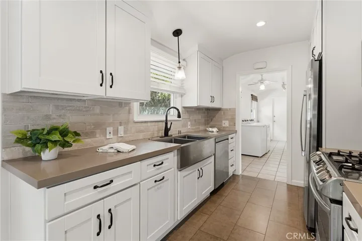 23047 Friar, Woodland Hills, California 91367