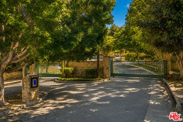 868 Braewood Court, South Pasadena, California 91030