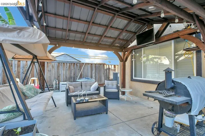 1040 Broadcreek Court, Brentwood, California 94513-5822