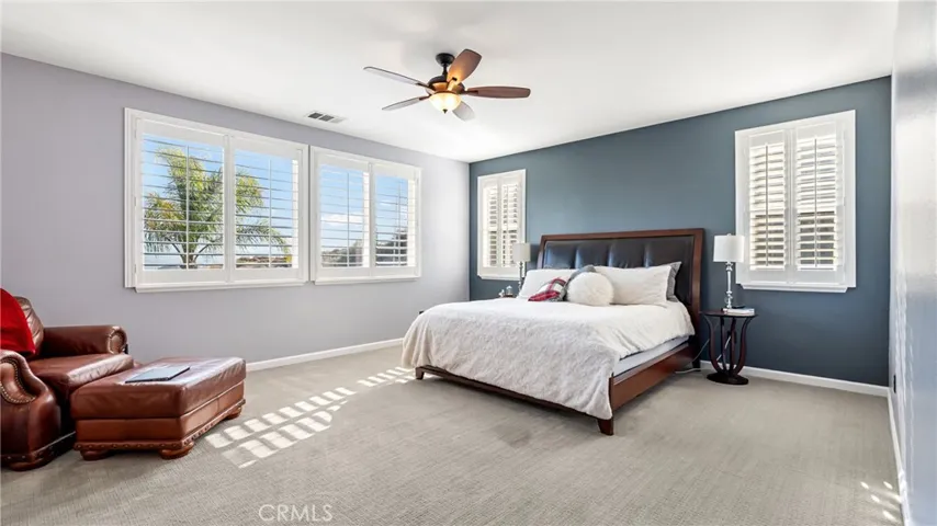 22238 Evening Star Court, Saugus, California 91390