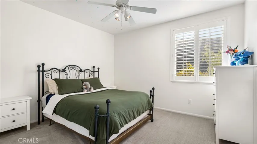 22238 Evening Star Court, Saugus, California 91390
