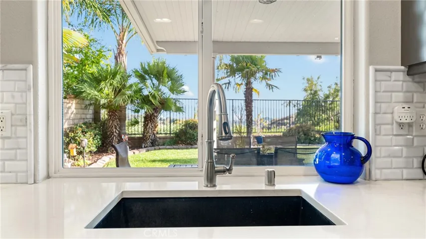 22238 Evening Star Court, Saugus, California 91390