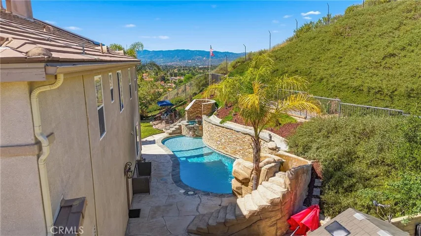 22238 Evening Star Court, Saugus, California 91390