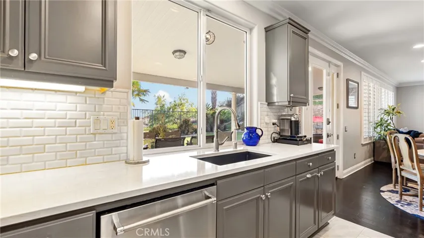 22238 Evening Star Court, Saugus, California 91390