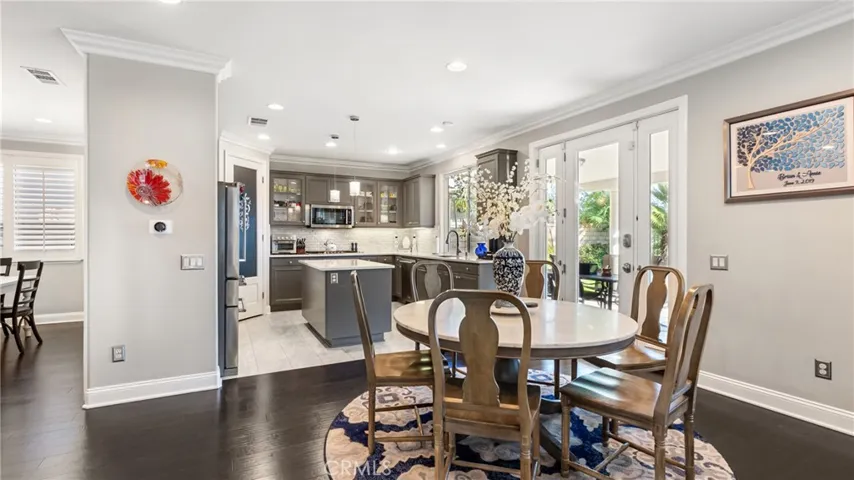 22238 Evening Star Court, Saugus, California 91390