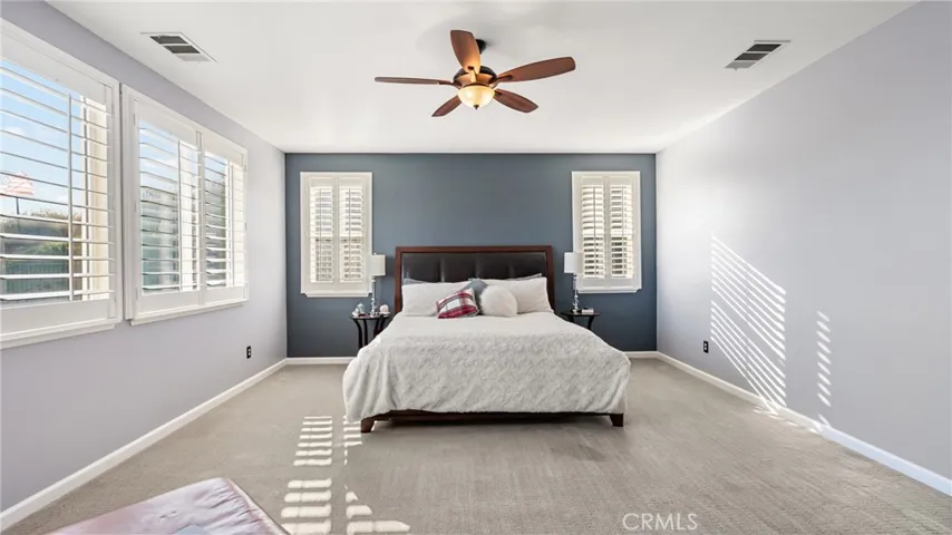 22238 Evening Star Court, Saugus, California 91390