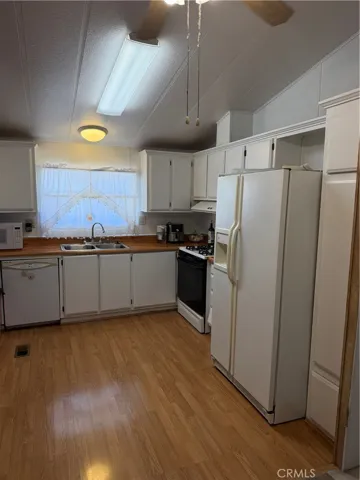 1250 N Kirby Street 9, Hemet, California 92545