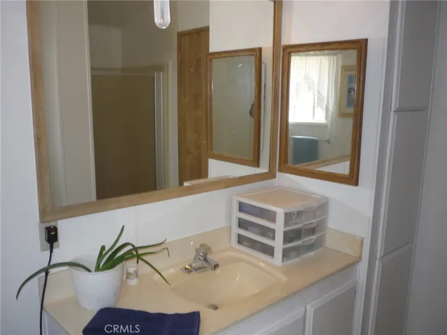 1250 N Kirby Street 9, Hemet, California 92545