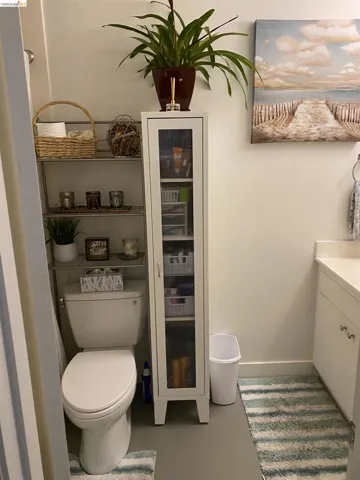 Unit 2 bathroom