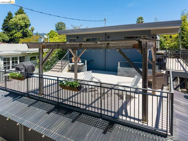 Unit 3 private deck