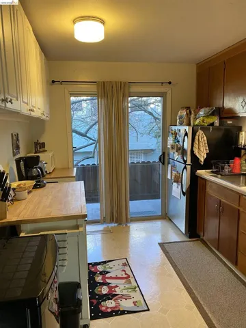 Unit 2 kitchen