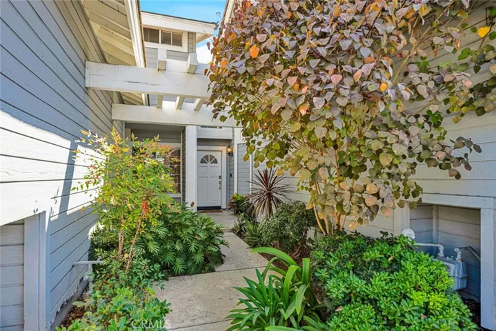 2342 Aspen Street, Tustin, California 92782