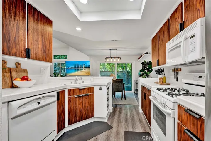 2342 Aspen Street, Tustin, California 92782
