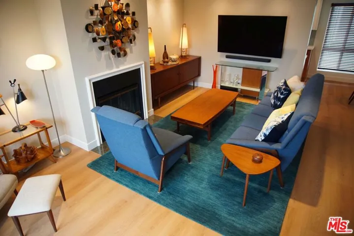 5811 Woodman Avenue 7, Valley Glen, California 91401