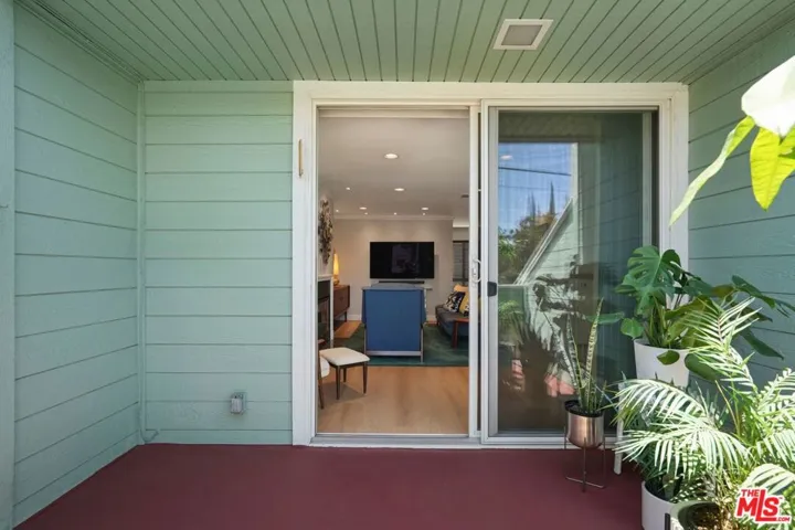 5811 Woodman Avenue 7, Valley Glen, California 91401