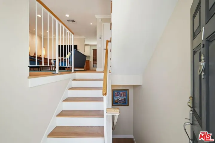 5811 Woodman Avenue 7, Valley Glen, California 91401
