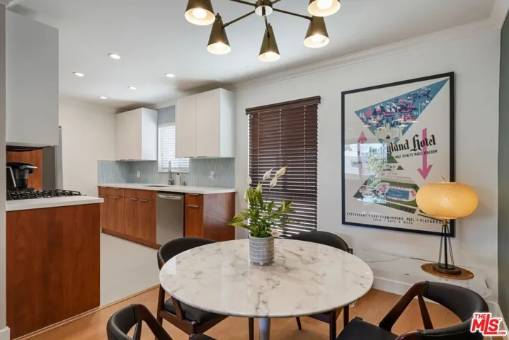 5811 Woodman Avenue 7, Valley Glen, California 91401