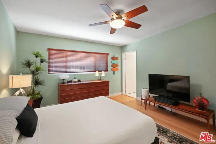 5811 Woodman Avenue 7, Valley Glen, California 91401