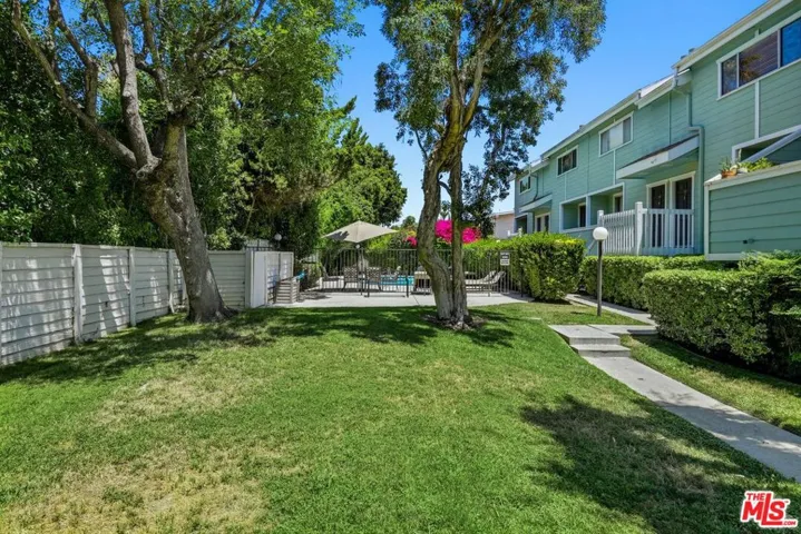5811 Woodman Avenue 7, Valley Glen, California 91401