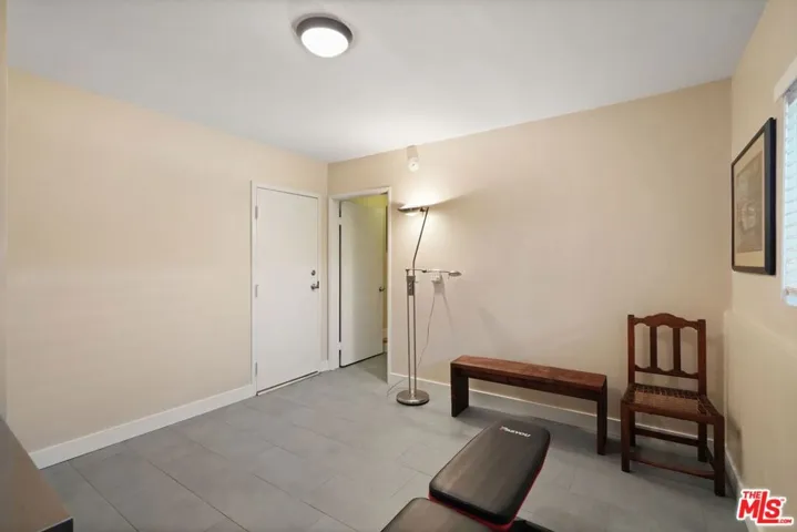 5811 Woodman Avenue 7, Valley Glen, California 91401