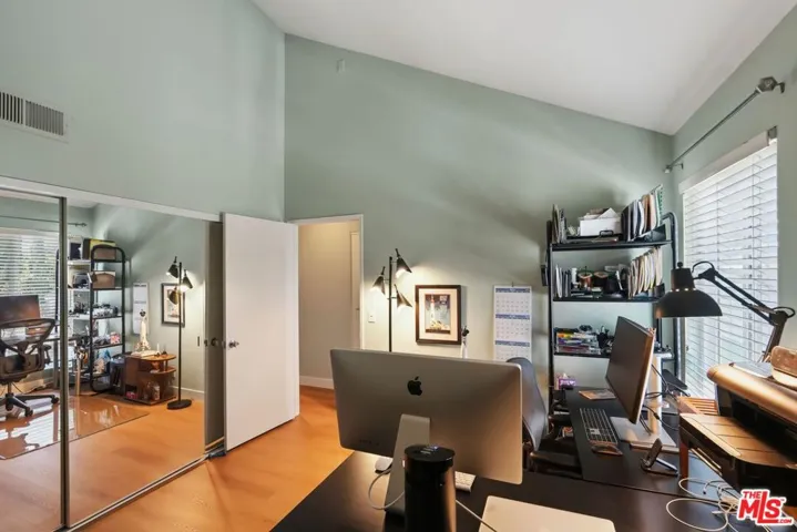 5811 Woodman Avenue 7, Valley Glen, California 91401