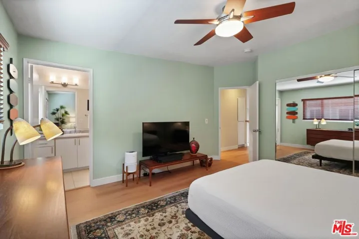 5811 Woodman Avenue 7, Valley Glen, California 91401