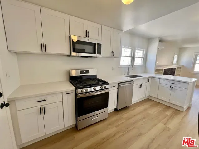 3009 Dalton Avenue, Los Angeles, California 90018