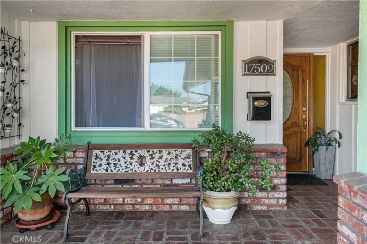 17509 Balfern, Bellflower, California 90706