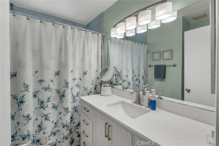 17509 Balfern, Bellflower, California 90706