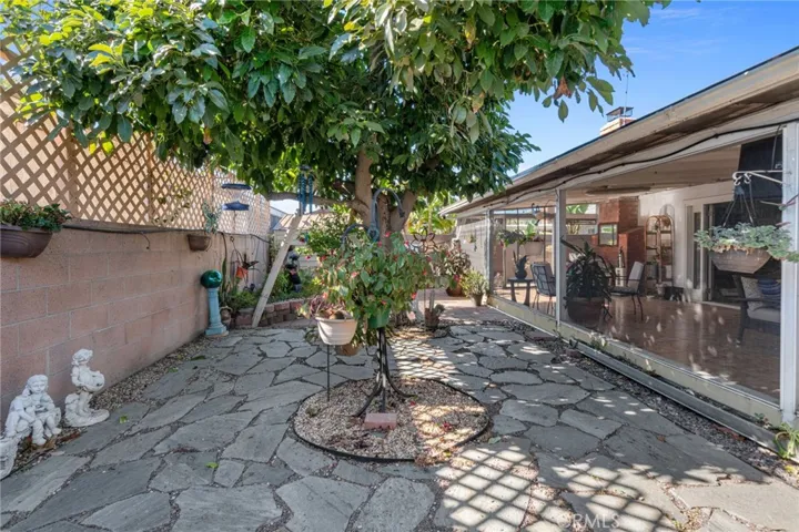 17509 Balfern, Bellflower, California 90706