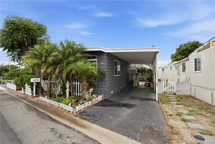 Carport