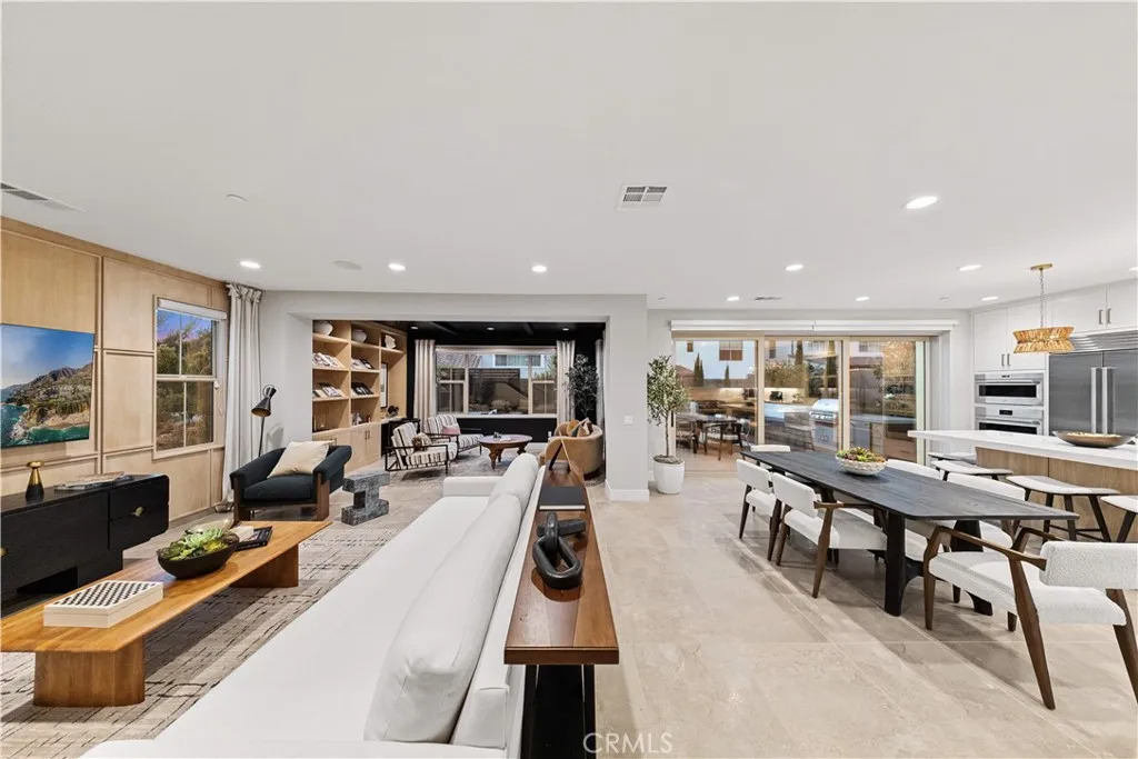 179 Somera, Irvine, California 92602 — photo 5