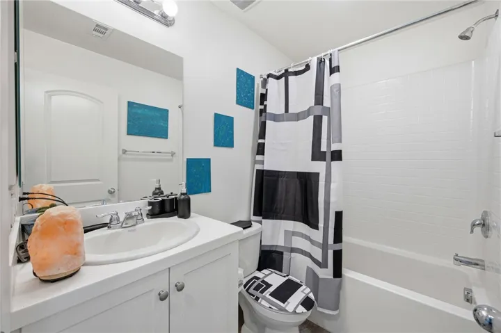 114 Snowberry Court, San Jacinto, California 92583