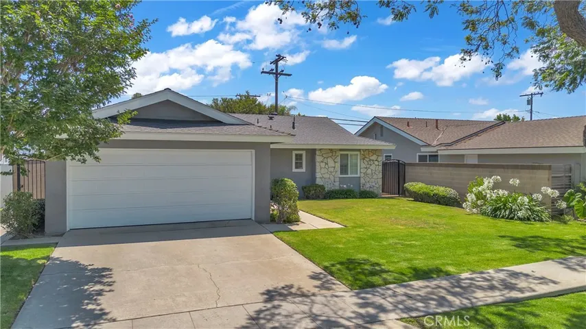 2874 N Heather Road, Long Beach, California 90815