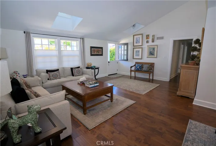 1736 Bayport Way, Newport Beach, California 92660
