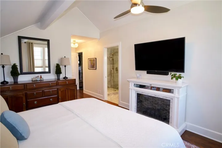 1736 Bayport Way, Newport Beach, California 92660