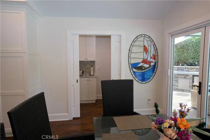 Butler pantry