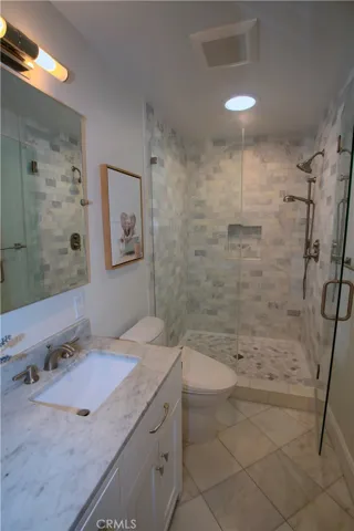 1736 Bayport Way, Newport Beach, California 92660