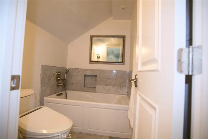 1736 Bayport Way, Newport Beach, California 92660